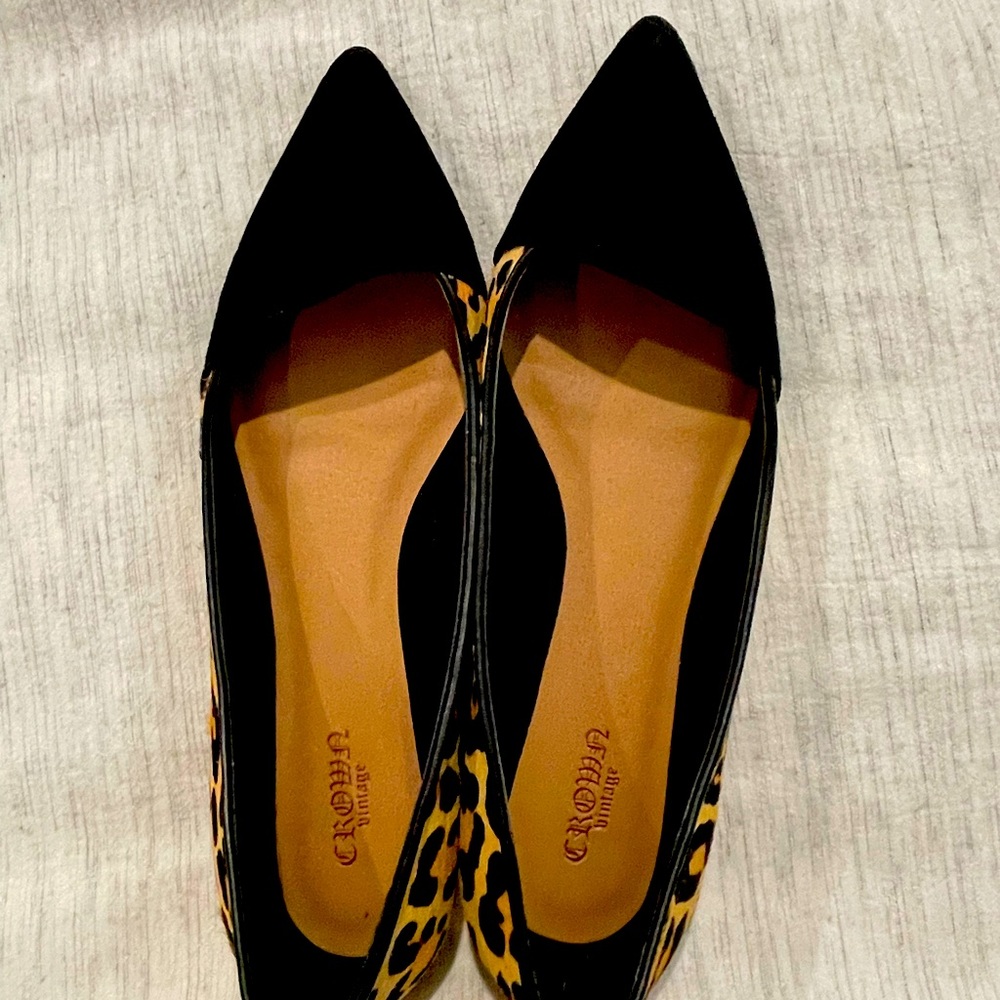 Crown Vintage cute flats